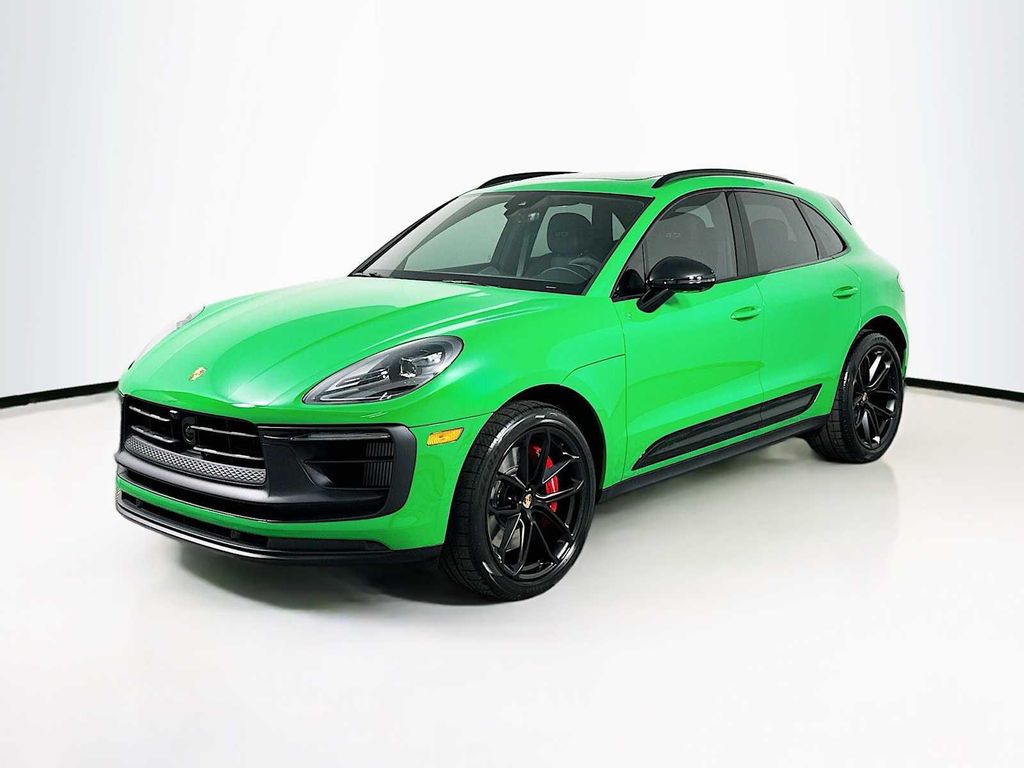 New 2026 Porsche Macan Macan GTS