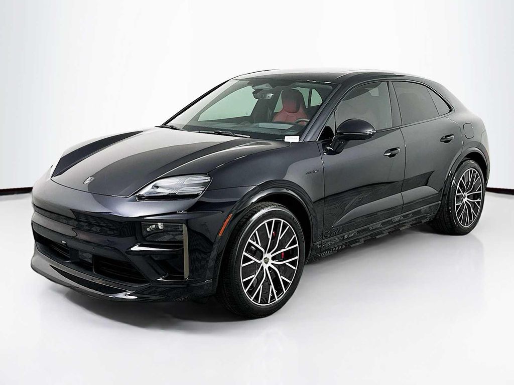 New 2025 Porsche Macan Macan Electric Turbo