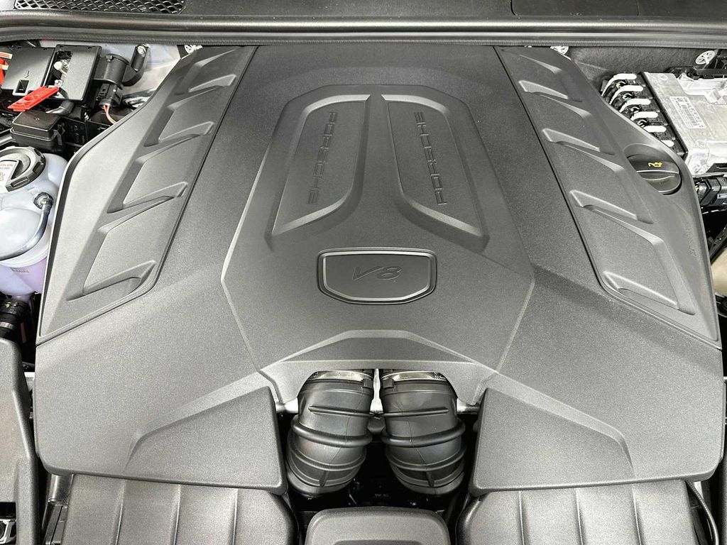2026 Porsche CAYENNE GTS 缩略图 31