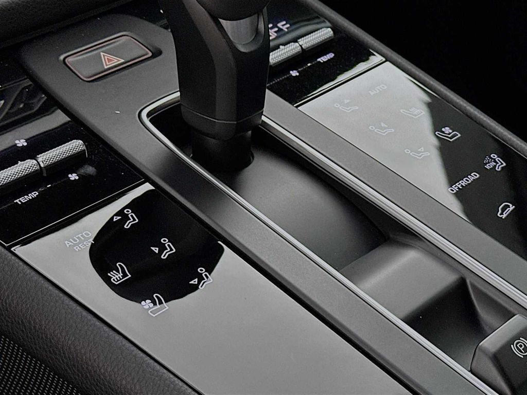 صورة مصغرة 21 لـ 2026 Porsche MACAN