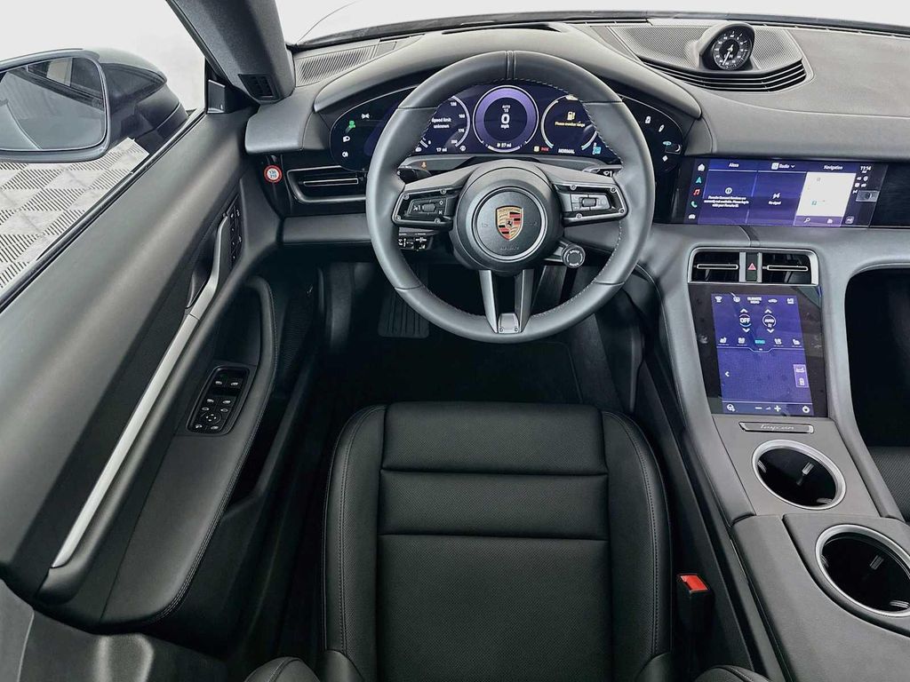 2026 Porsche TAYCAN 4 缩略图 24
