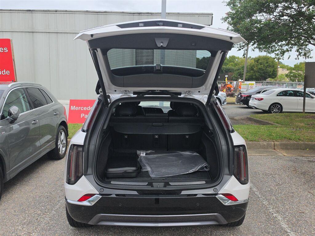 2025 Cadillac OPTIQ LUXURY 2 AWD 照片 7