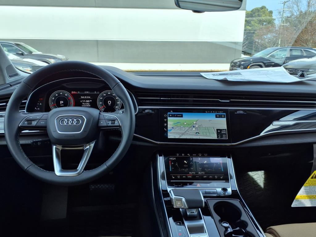صورة 10 لـ 2025 AUDI Q7 55 PRESTIGE