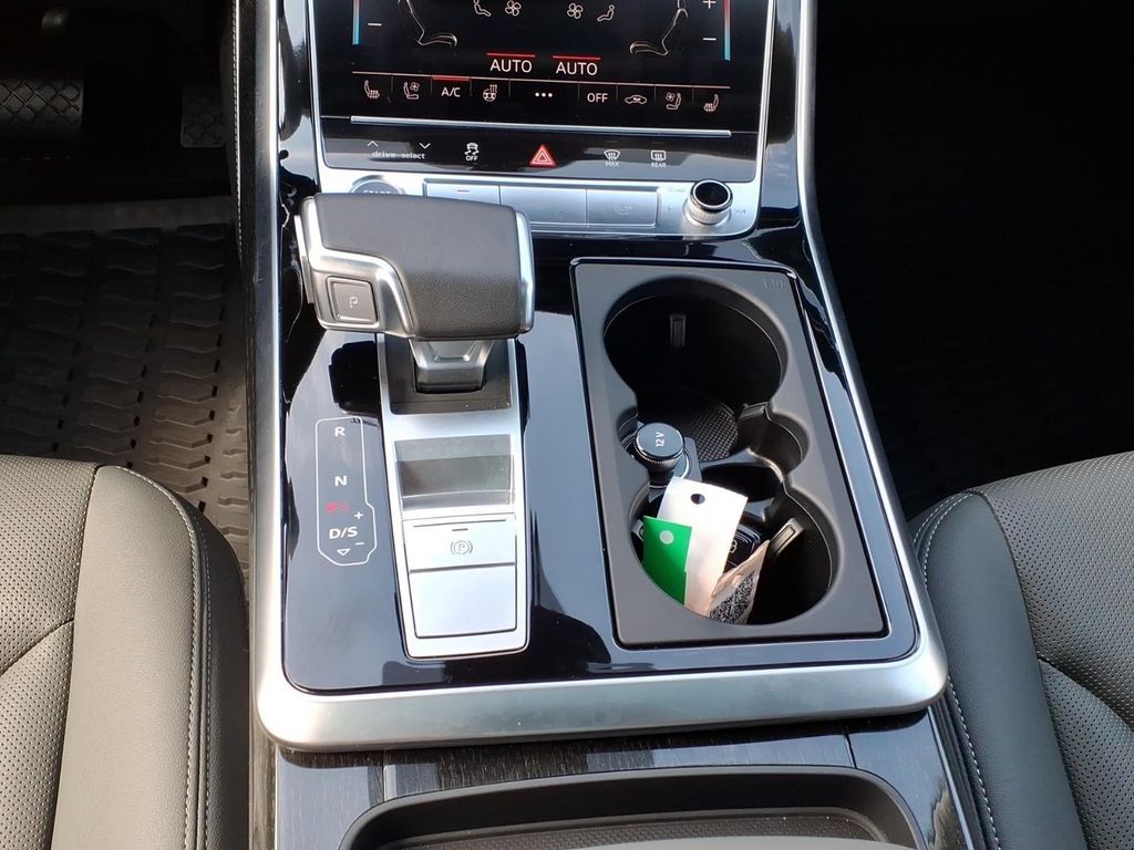 2025 AUDI Q3 45 S LINE PREMIUM PLUS — миниатюра 26