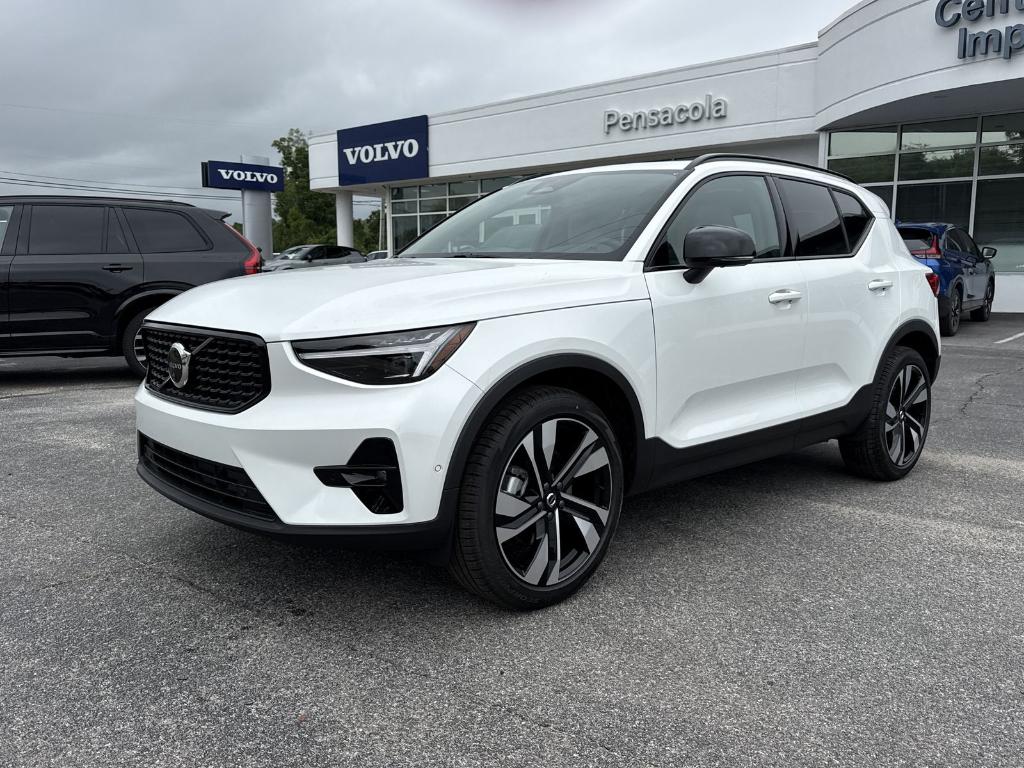 New 2026 Volvo XC40 B5 Plus