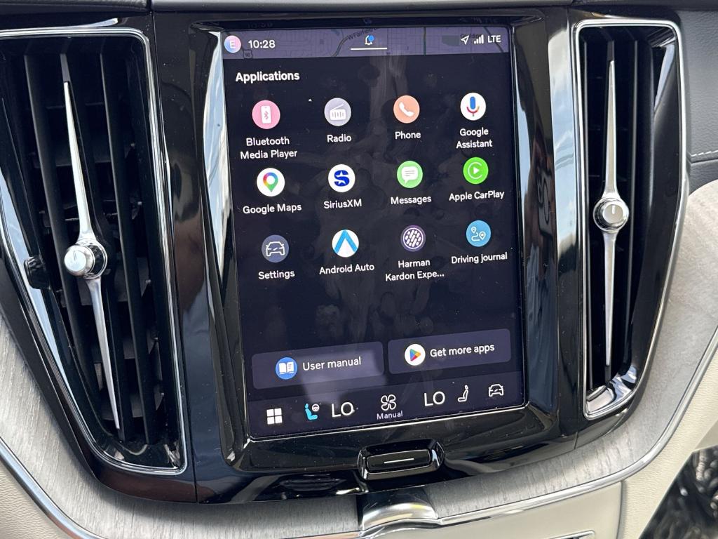 2024 Volvo XC60 B5 ULTIMATE DARK THEME thumbnail 21
