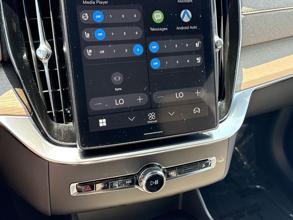 صورة مصغرة 28 لـ 2026 Volvo XC90 PLUG-IN HYBRID T8 ULTRA 7-SEATER