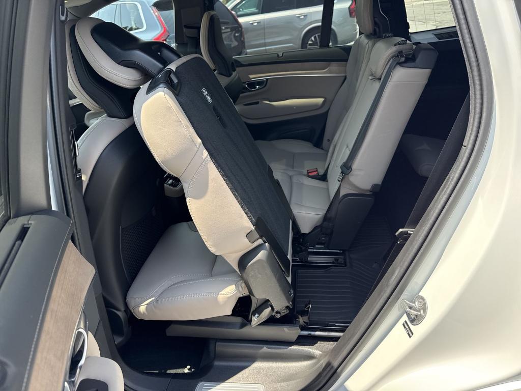 صورة مصغرة 13 لـ 2026 Volvo XC90 PLUG-IN HYBRID T8 ULTRA 7-SEATER