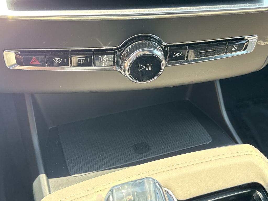 صورة مصغرة 29 لـ 2026 Volvo XC90 PLUG-IN HYBRID T8 ULTRA 7-SEATER