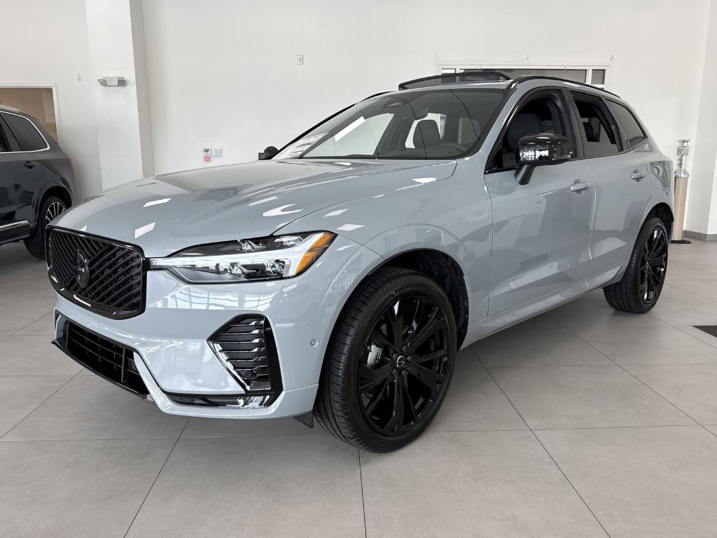 New 2026 Volvo XC60 B5 Ultra Black Edition