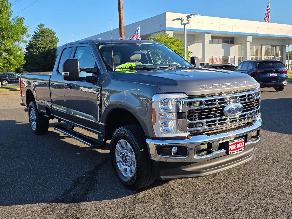 2024 FORD F-350 XLT 照片 9