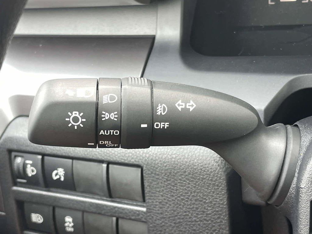 2026 Toyota TACOMA SR5 缩略图 32