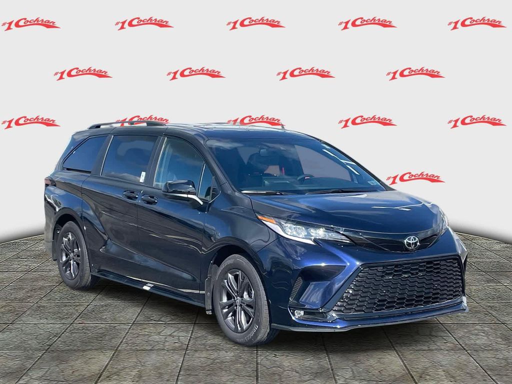 New 2026 Toyota Sienna XSE 7 Passenger