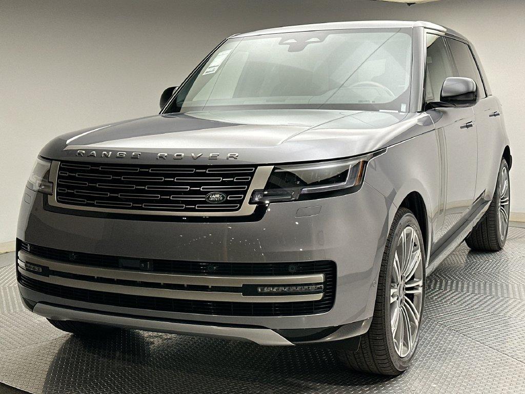 New 2027 Land Rover Range Rover SE
