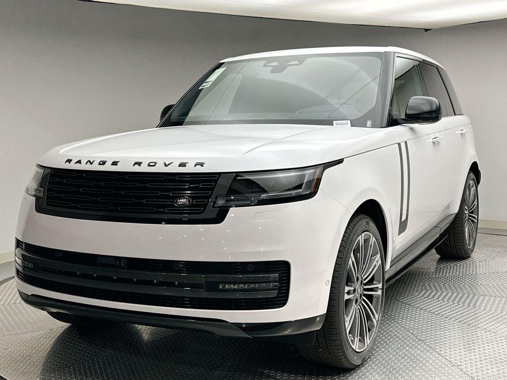 New 2025 Land Rover Range Rover P400 SE