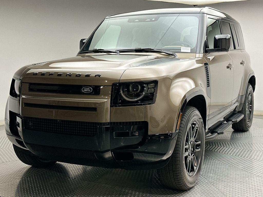 New 2026 Land Rover Defender P400 X-Dynamic SE