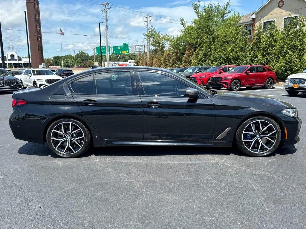 صورة 2 لـ 2023 BMW M550 I XDRIVE