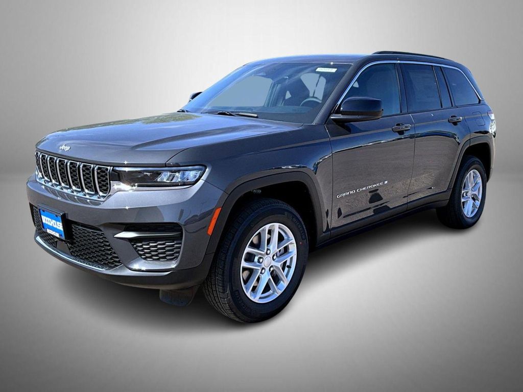 New 2026 Jeep Grand Cherokee Altitude