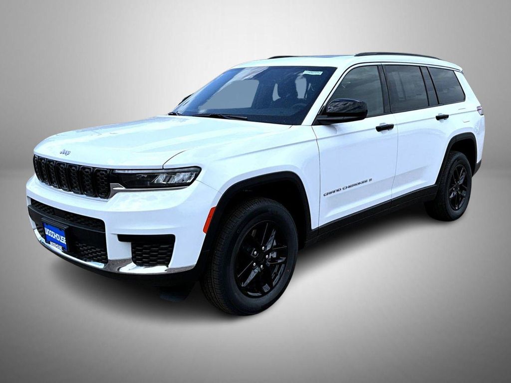 New 2026 Jeep Grand Cherokee L Altitude