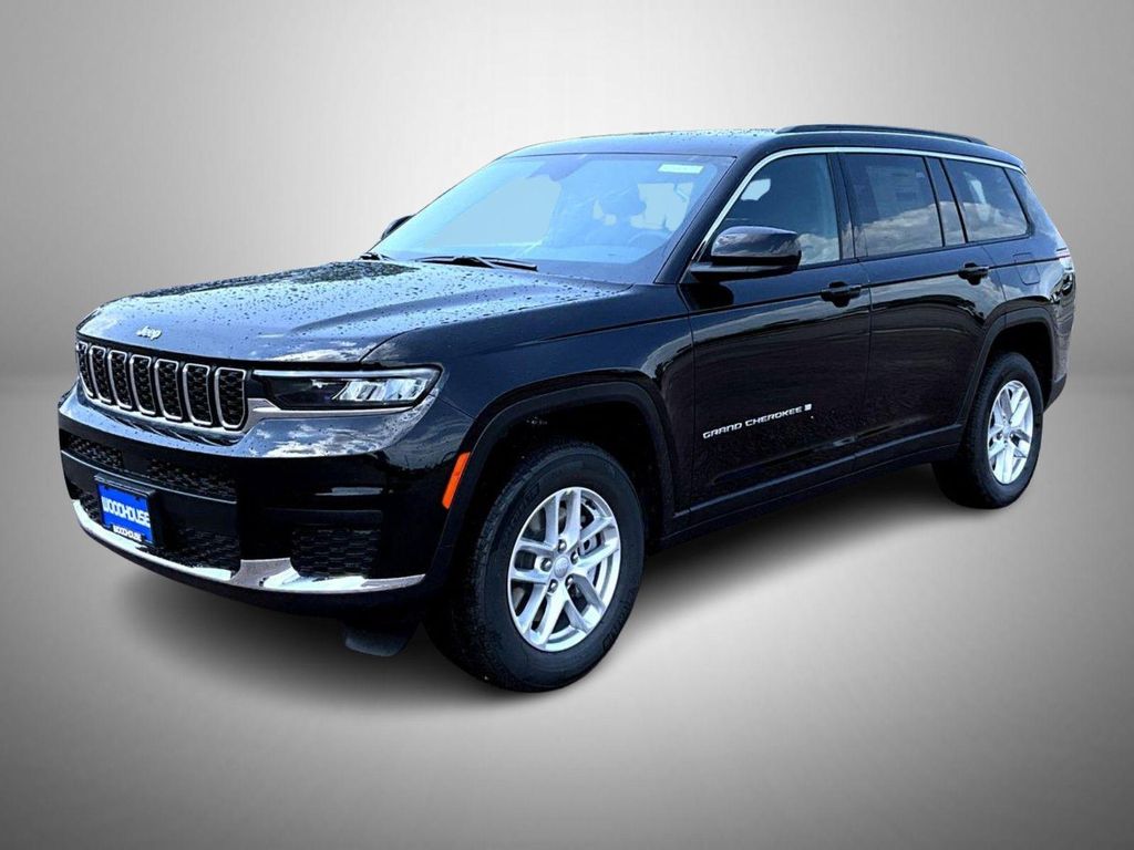 New 2026 Jeep Grand Cherokee L Altitude