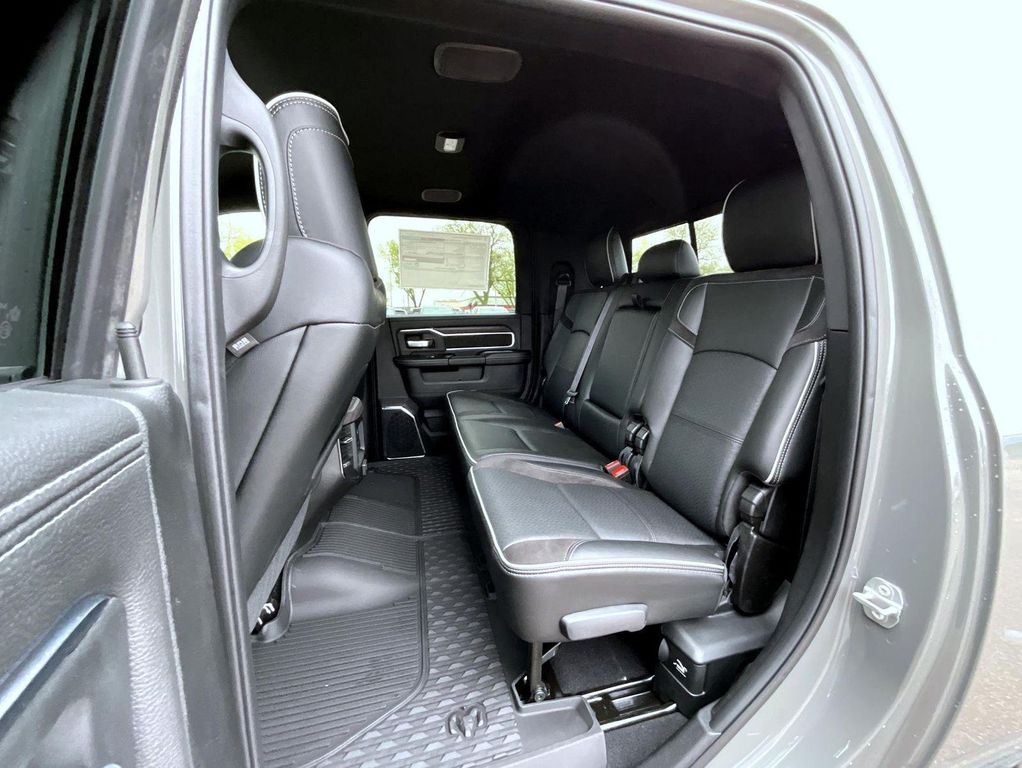 2026 RAM 2500 LARAMIE MEGA CAB 4X4 6'4' BOX thumbnail 11