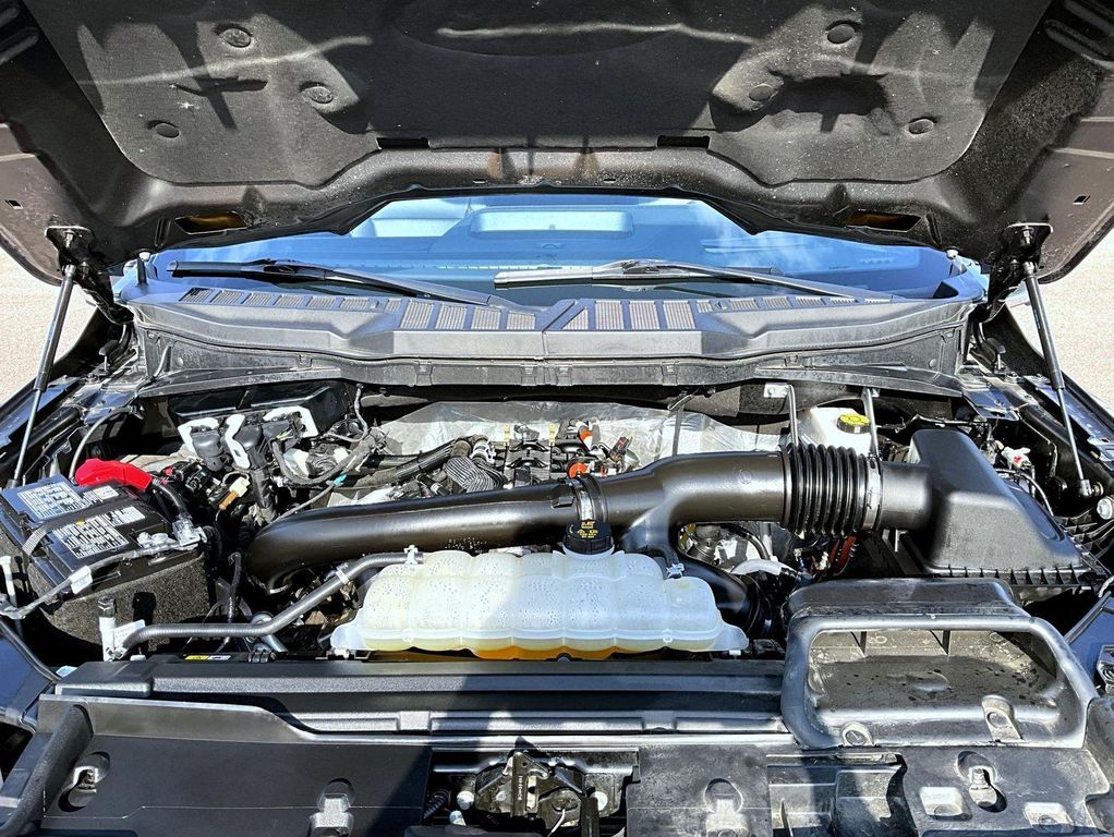 صورة مصغرة 24 لـ 2025 FORD F-150 LARIAT