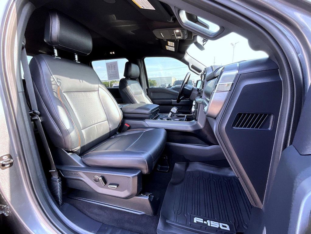 صورة مصغرة 16 لـ 2025 FORD F-150 LARIAT