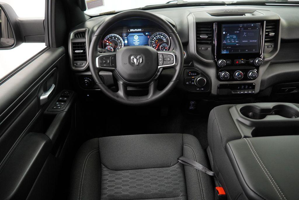 صورة مصغرة 20 لـ 2027 RAM 1500 TRADESMAN