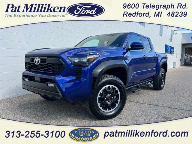 2024 TOYOTA TACOMA TRD SPORT photo 1