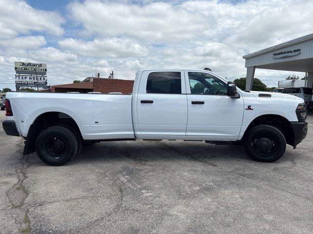 صورة 8 لـ 2026 RAM 3500 TRADESMAN