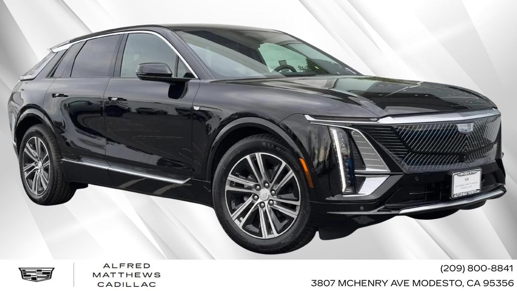 New 2026 Cadillac LYRIQ Luxury