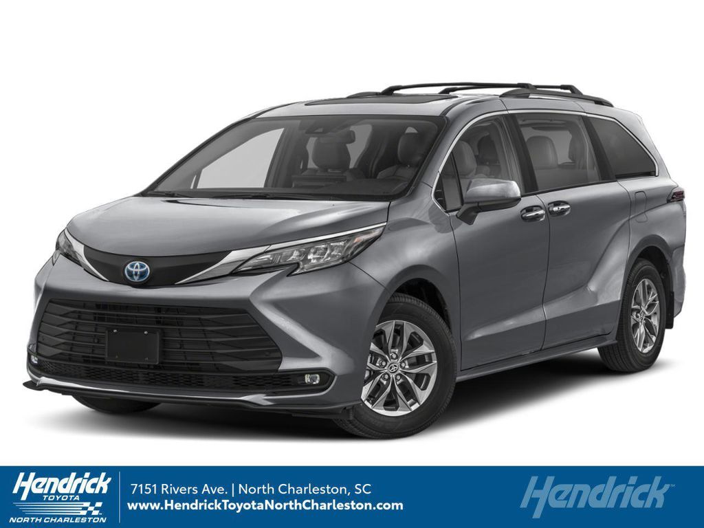 New 2026 Toyota Sienna XLE
