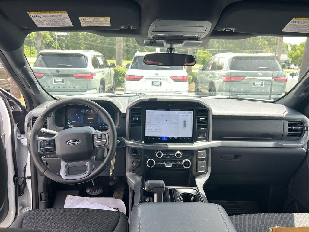 صورة مصغرة 31 لـ 2025 FORD F-150 XLT