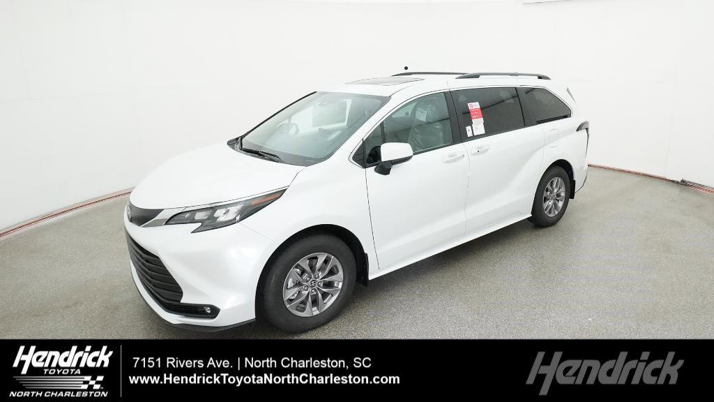 New 2026 Toyota Sienna XLE