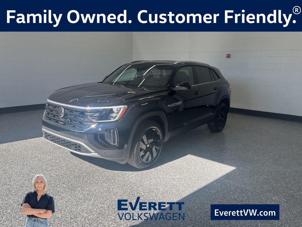 New 2026 Volkswagen Atlas Cross Sport 2.0T SE w/Technology 4MOTION