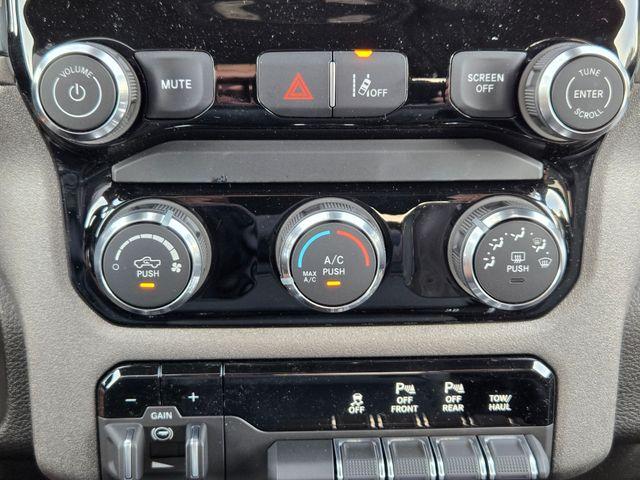 صورة مصغرة 15 لـ 2026 RAM 1500 TRADESMAN
