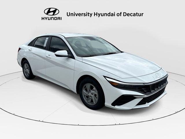 New 2026 Hyundai ELANTRA SE