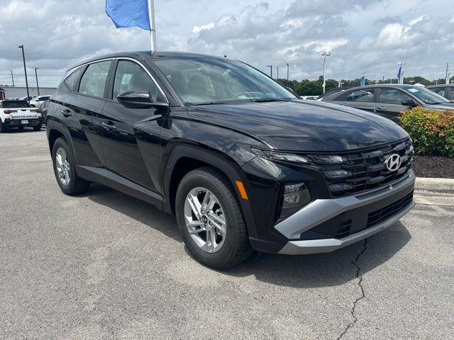 New 2026 Hyundai TUCSON SE
