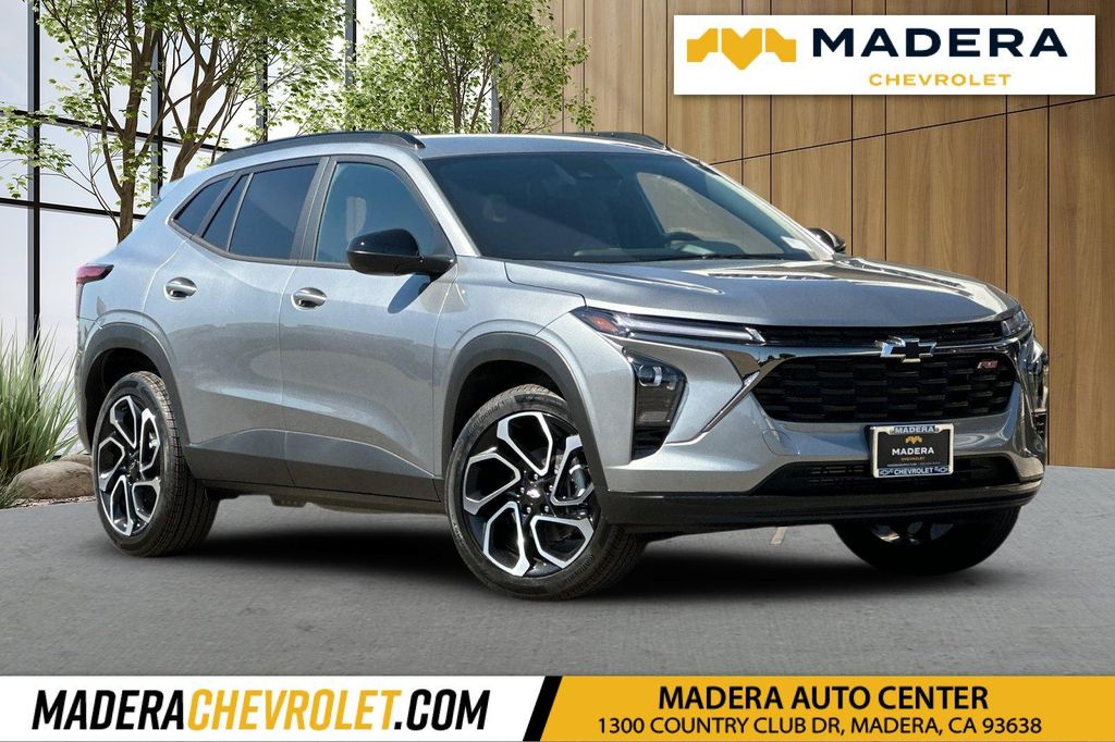 New 2026 Chevrolet Trax FWD 2RS