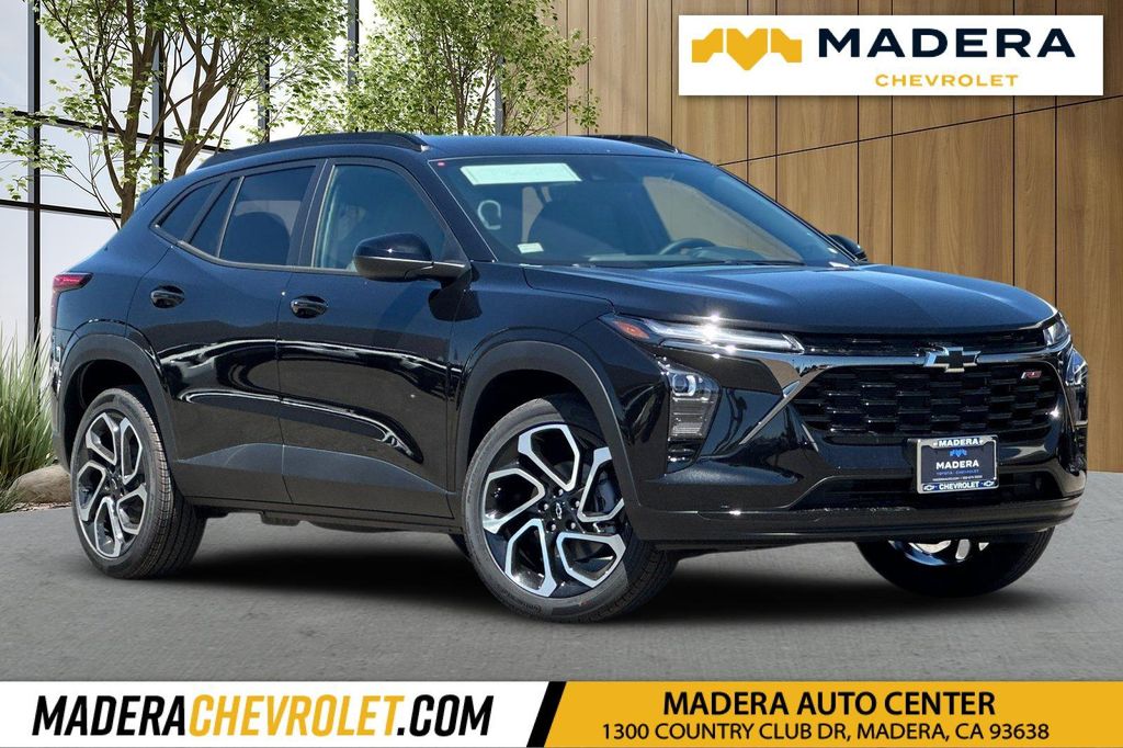 New 2026 Chevrolet Trax FWD 2RS