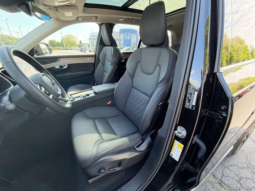 صورة مصغرة 21 لـ 2025 Volvo XC90 B6 PLUS 7-SEATER