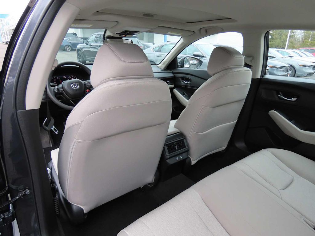 2026 Honda ACCORD SE 缩略图 13