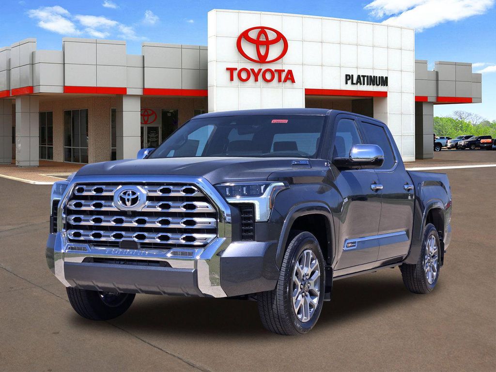 TOYOTA TUNDRA - 2