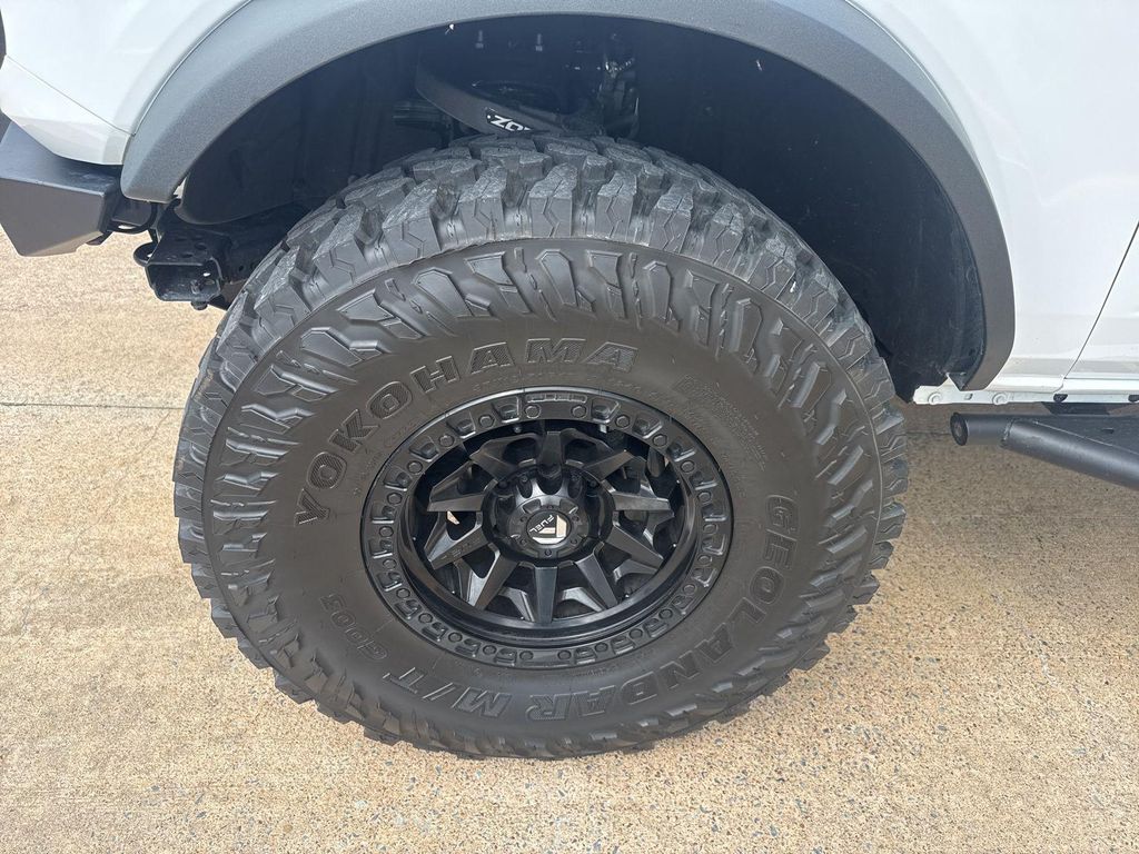 FORD BRONCO - 10