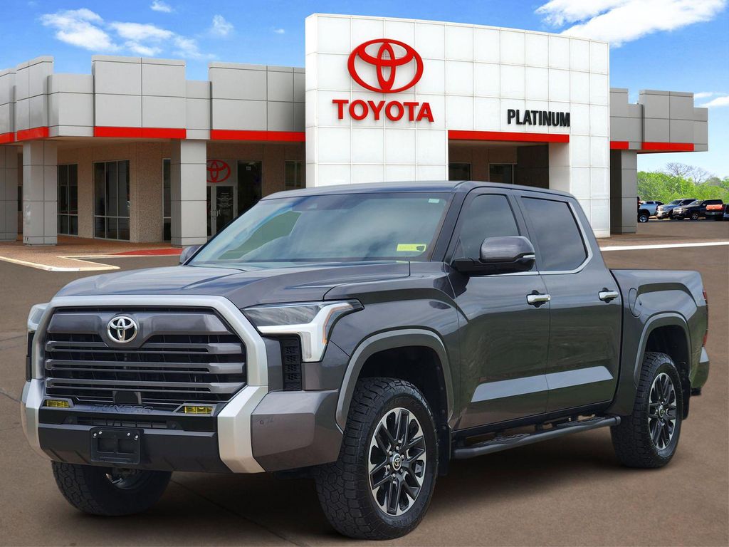 TOYOTA TUNDRA - 2