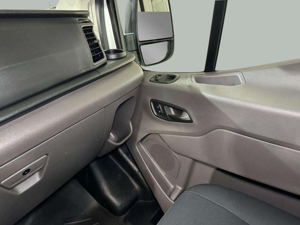 صورة مصغرة 20 لـ 2025 FORD TRANSIT-250 BASE