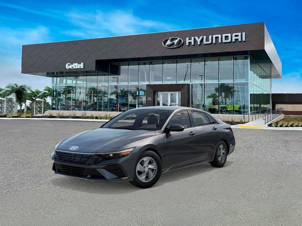 New 2026 Hyundai ELANTRA SE