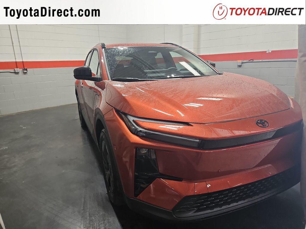 New 2026 Toyota C-HR SE