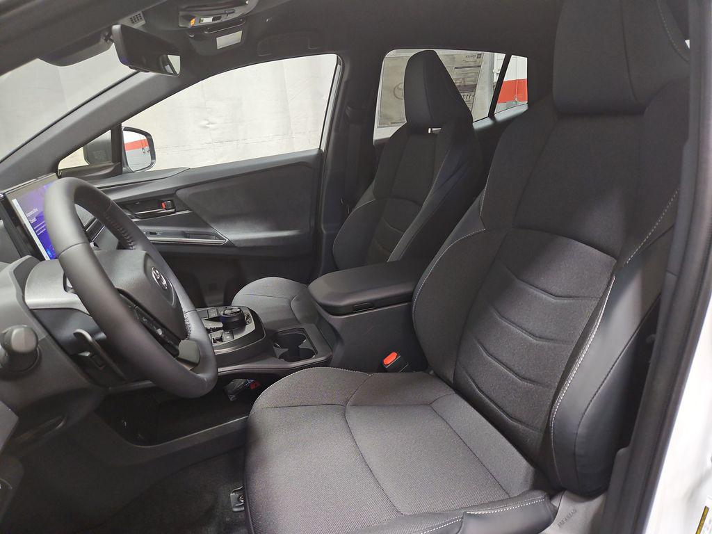 2026 Toyota C-HR SE 缩略图 26