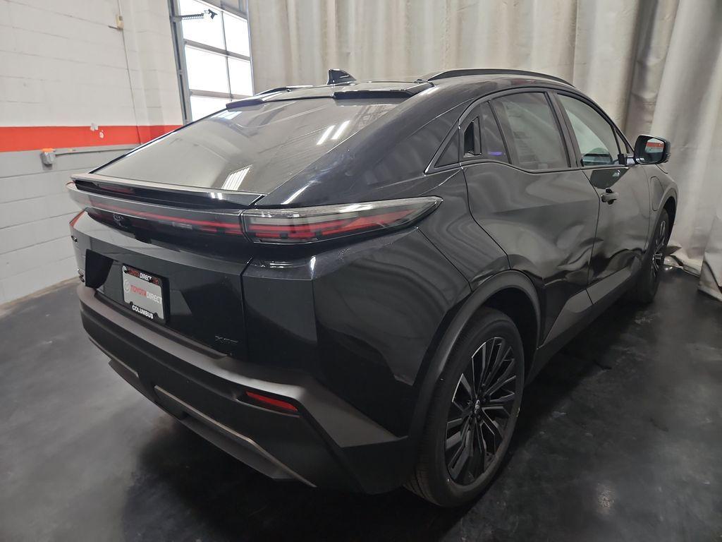 صورة مصغرة 10 لـ 2026 Toyota C-HR XSE